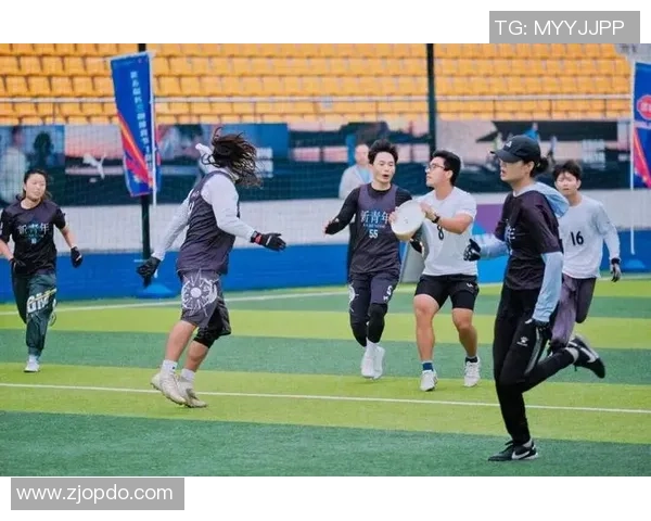 上海飞盘队展现团队力量与竞技精神的魅力之旅 上海飞盘队展现团队力量与竞技精神的魅力之旅