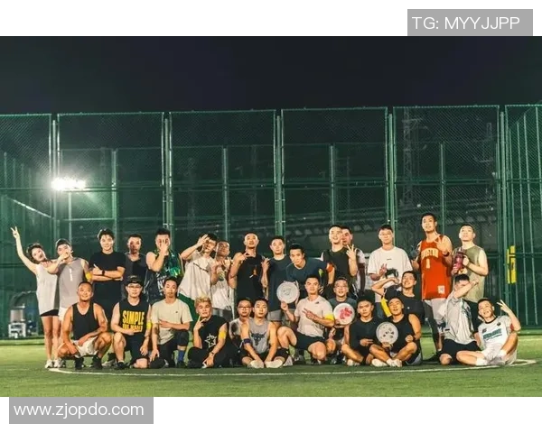 成都飞盘队在极限运动嘉年华中的精彩表现与状态分析 成都飞盘队在极限运动嘉年华中的精彩表现与状态分析