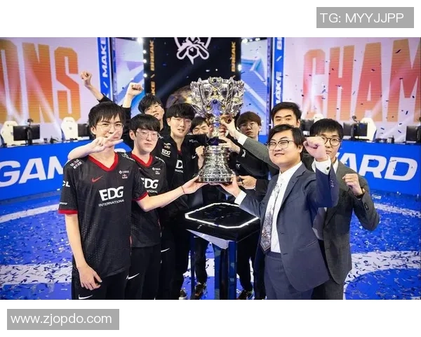 英雄联盟团队协作排行榜揭晓EDG荣获第三名展现强大实力与默契配合 英雄联盟团队协作排行榜揭晓EDG荣获第三名展现强大实力与默契配合